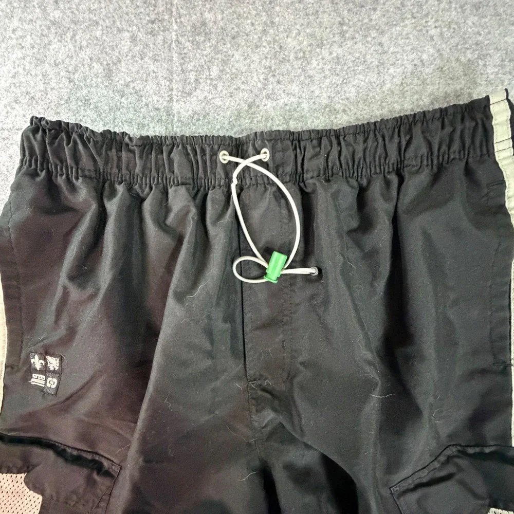 Mens Black Cargo Athletic Shorts Mesh Accents Drawstring‎ Size M Board Shorts